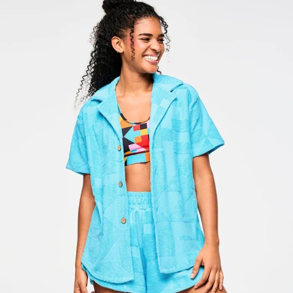 Zumba Fitness Other - NWT ZUMBA Rays Terry Button Down Shirt Size Medium